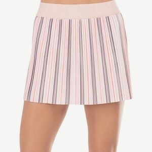 K-SWISS~ Women's Cut Above 14 Inch Pleated Tennis Skort with Pockets Size Large